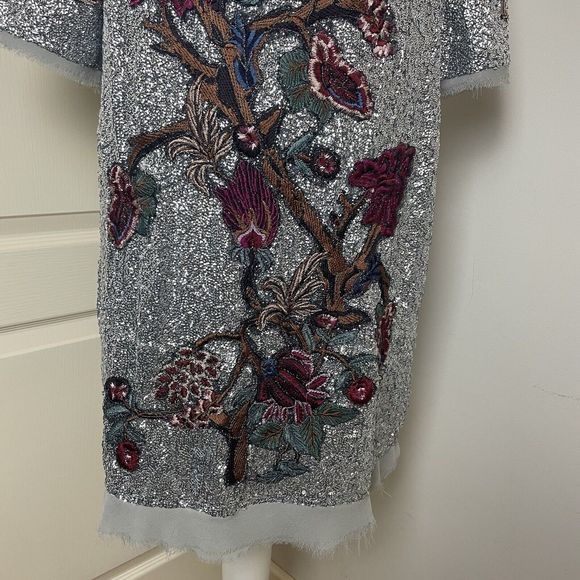 RARE ASO Alexis in Schitt’s Creek Zara Sequin Size Medium Embroidered Dress TV - Picture 4 of 16